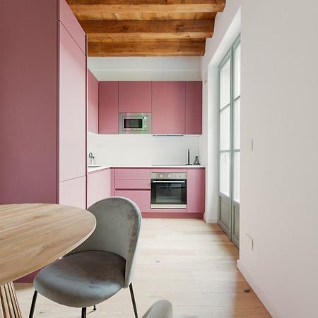 Modern Apartment In Milan With Balcony Luaran gambar