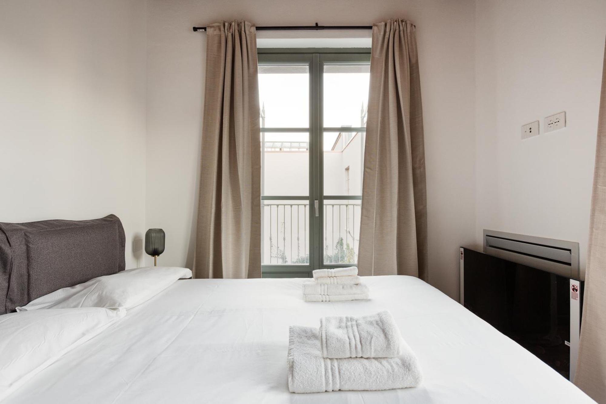 Modern Apartment In Milan With Balcony Luaran gambar