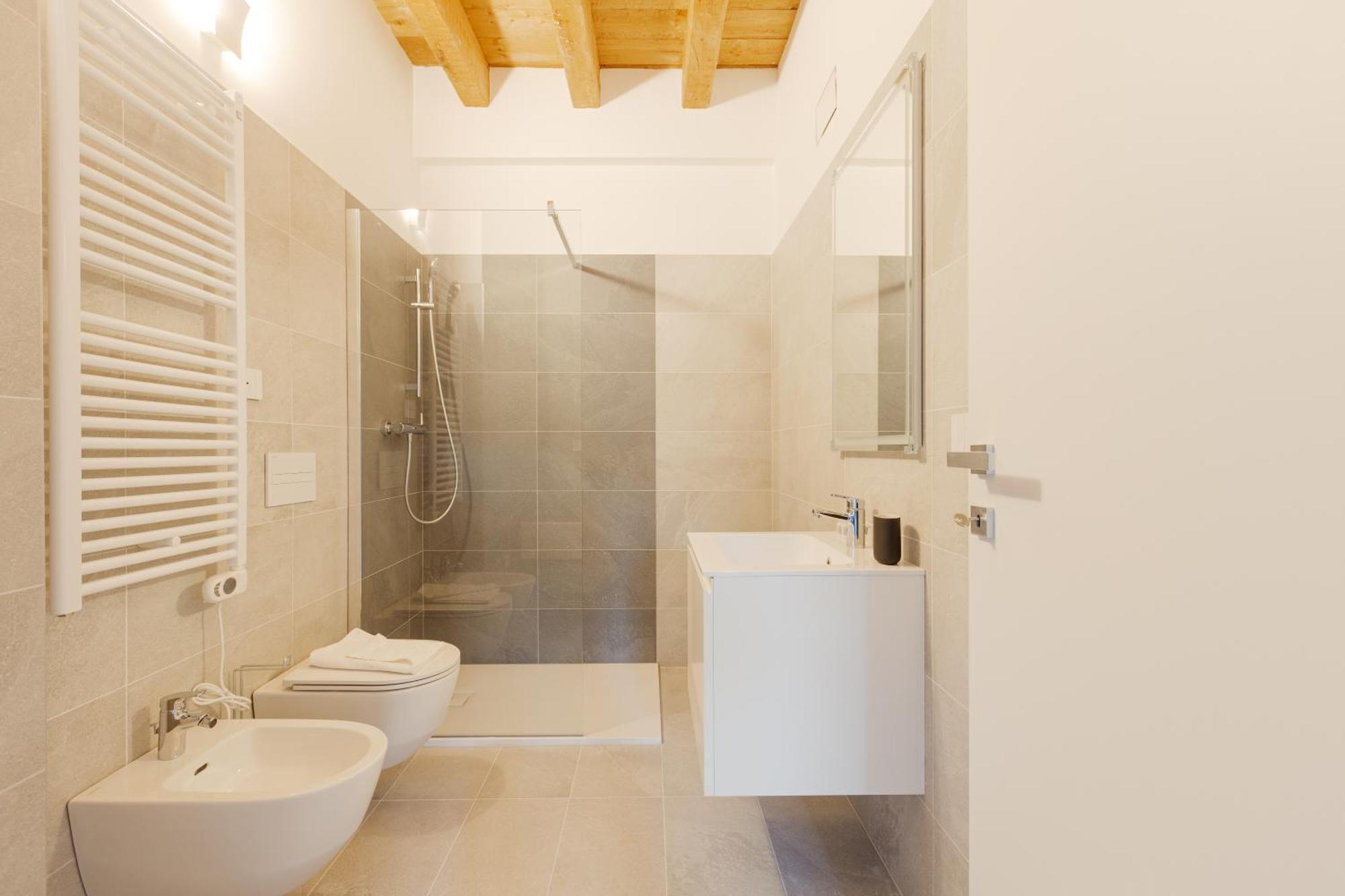 Modern Apartment In Milan With Balcony Luaran gambar
